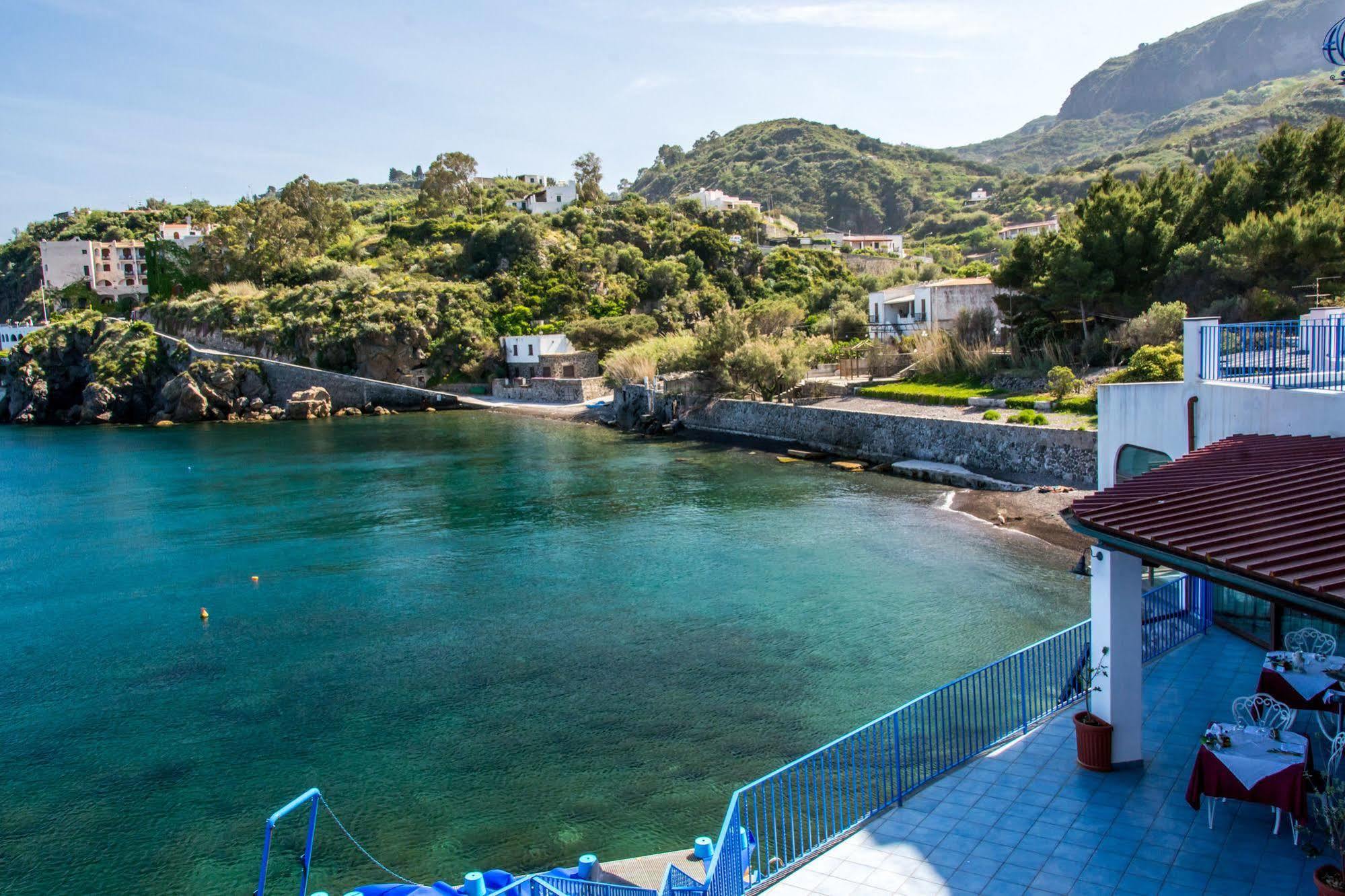 Hotel Rocce Azzurre Lipari  Bagian luar foto